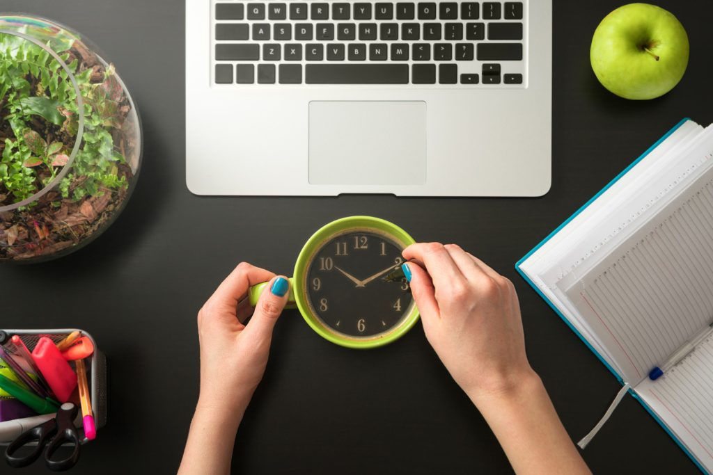 Pause am Arbeitsplatz – Urlaube und Tätigkeiten im Kalender planen